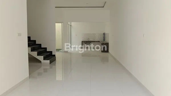 image RUMAH MEWAH 2 LANTAI (2)