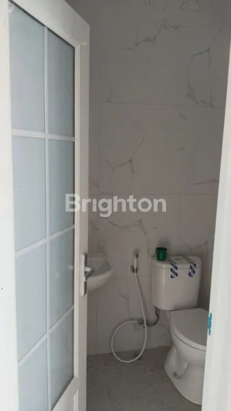 image BARU RUMAH 2 LANTAI RENOV SIAP HUNI. (5)