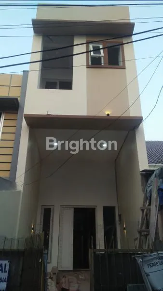 image RUMAH 3 LANTAI MAKALIWE GROGOL JAKARTA BARAT  (2)