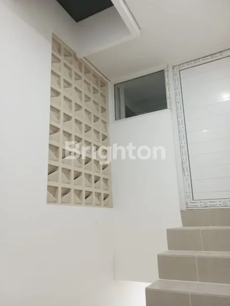 image RUMAH 3 LANTAI MAKALIWE GROGOL JAKARTA BARAT  (6)