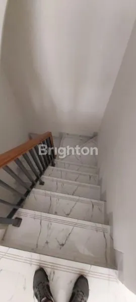 image RUMAH SIAP HUNI, LT 72 LB 166 DI CLUSTER MARGONITE (5)