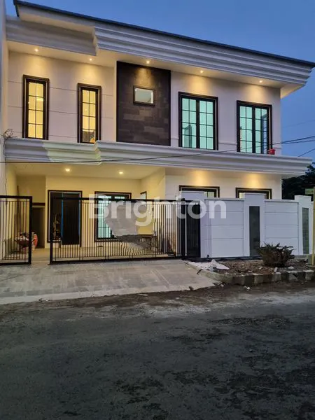 image RUMAH NEW AMERICAN STYLE JEMURSARI (1)