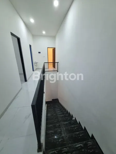 image RUMAH NEW AMERICAN STYLE JEMURSARI (4)