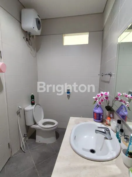 image RUMAH MODERN DI ROYAL RESIDENCE SURABAYA (4)