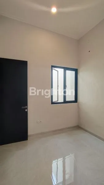 image RUMAH BARU NGINDEN DEKAT BANYAK INSTITUSI PENDIDIKAN TERKENAL (7)