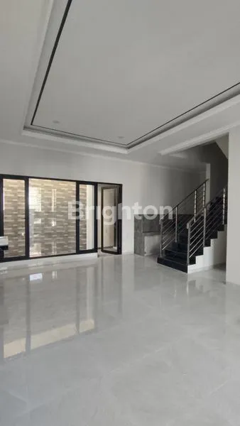 image RUMAH BARU NGINDEN DEKAT BANYAK INSTITUSI PENDIDIKAN TERKENAL (2)