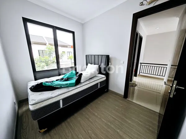 image TURUN HARGA! JUAL RUMAH BARU MINIMALIS MODERN 2 LANTAI SIAP HUNI LOKASI PREMIUM DI CLUSTER FASHAGRIYA PODOMORO BANDUNG (5)