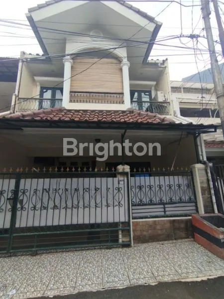 image DI JUAL CEPAT RUMAH MINIMALIS 3,5 LANTAI FULL FURNISHED SIAP HUNI DI RAWAMANGUN (1)