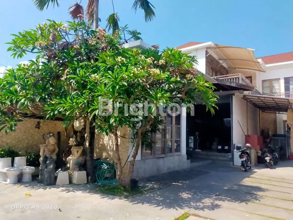 image RUMAH UNTUK USAHA DEKAT PANTAI BERAWA (8)