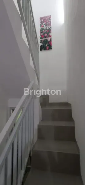 image RUMAH 2LANTAI 2BR FULL FURNISH MINIMALIS KEKINIAN DI RENON DENPASAR BALI  (6)