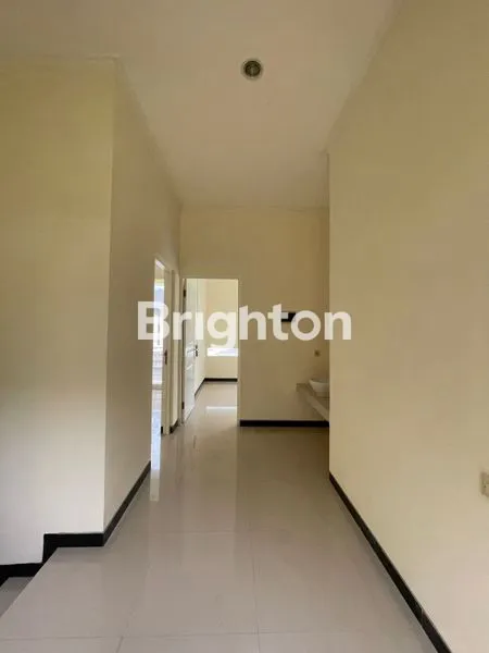 image RUMAH MINIMALIS SIAP HUNI 2 LANTAI REGENCY ONE (WONOREJO-RUNGKUT) (5)