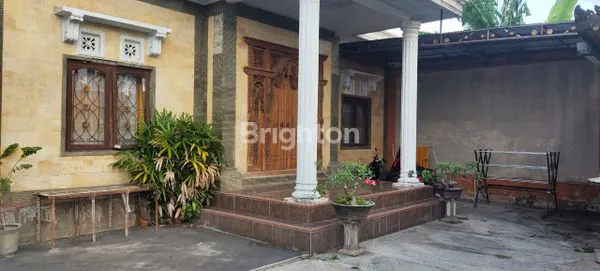 image RUMAH MINIMALIS ,MASIH BAGUS DAN GARASE BISA 2 MOBIL, DENGAN HALAMAN LUAS. (2)