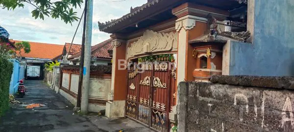 image RUMAH MINIMALIS ,MASIH BAGUS DAN GARASE BISA 2 MOBIL, DENGAN HALAMAN LUAS. (1)