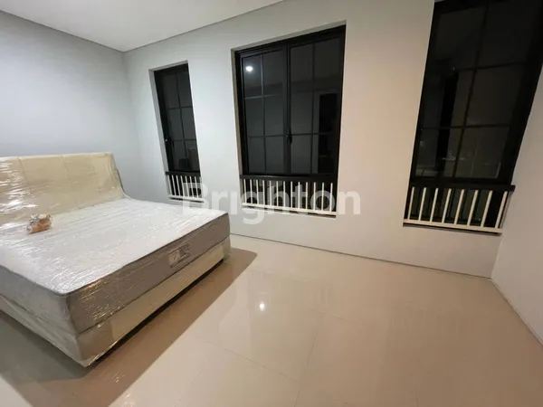 image DIJUAL RUMAH MURAH MINIMALIS CITRALAND SURABAYA (2)