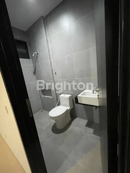 image DIJUAL RUMAH MURAH MINIMALIS CITRALAND SURABAYA (4)