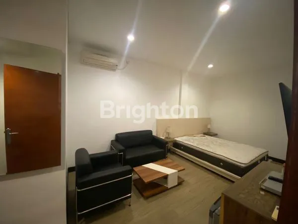 RUKO 4 LANTAI FULL FUNITURE,BAGUS UNTUK PERKANTORAN ,DAN BUKA USAHA SEKALIAN TEMPAT TINGGAL.