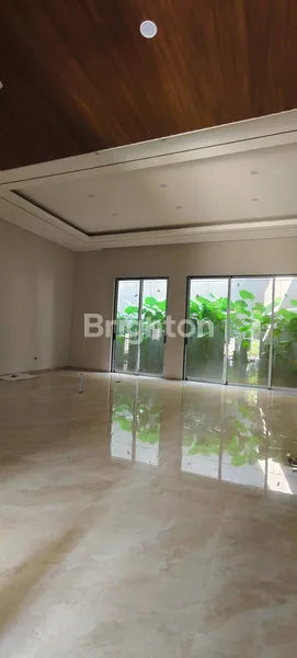 image DIJUAL RUMAH GRESS MINIMALIS LANGKA MURAH DAERAH CITRALAND SURABAYA (2)