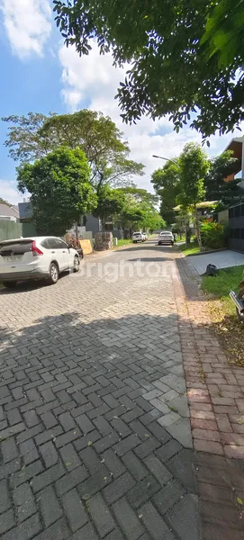 image DIJUAL RUMAH GRESS MINIMALIS LANGKA MURAH DAERAH CITRALAND SURABAYA (4)