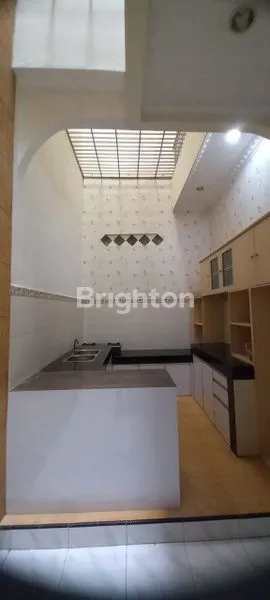 image YUK MARI YANG MENCARI SEWA RUMAH DI TAMAN RATU (4)