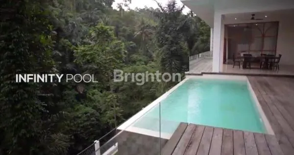 VILLA TEPI SUNGAI DENGAN PEMANDANGAN INDAH MENAKJUBKAN DI UBUD