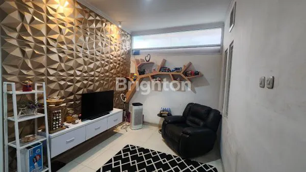 image RUMAH CANTIK DAN MEWAH  (4)