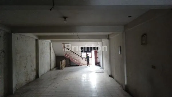 image RUKO DEPAN SUPERMARKET!!! RUKO 3 LANTAI DI  DENPASAR BARAT (3)