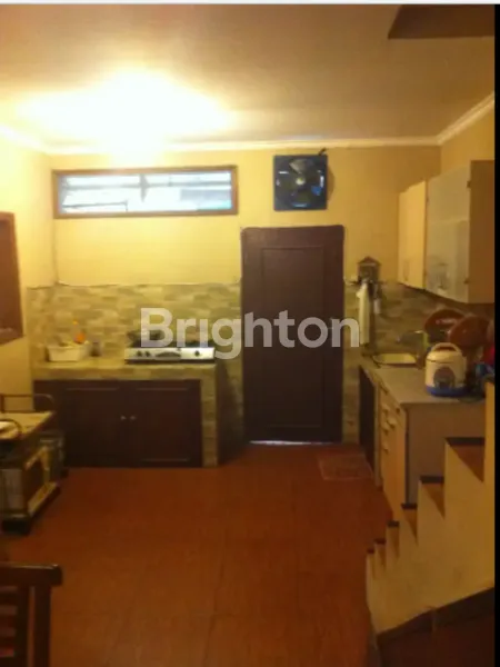 image RUMAH SIAP HUNI DEKAT AREA BISNIS DAN KULINER CEMPAKA PUTIH EKONOMIS JUAL SEGERA (4)