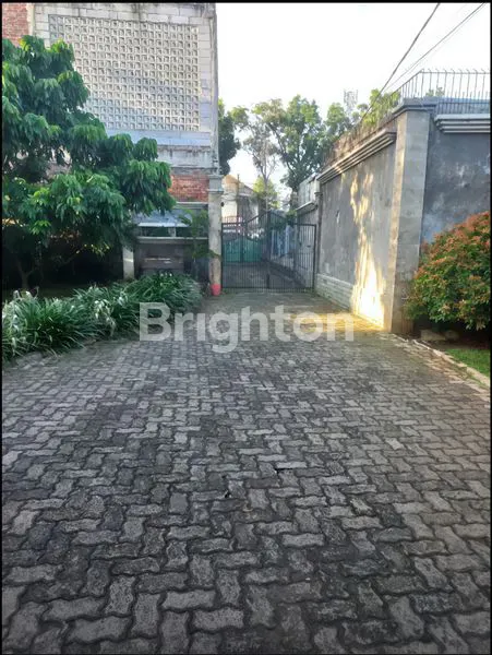 image RUMAH PRIVAT 2 UNIT DI JAGAKARSA – JAKARTA SELATAN (5)