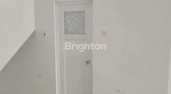 image RUKO STRATEGIS 3 LANTAI DI JL. PERUM DALUNG PERMAI, DEKAT PUSAT KOTA BADUNG (2)