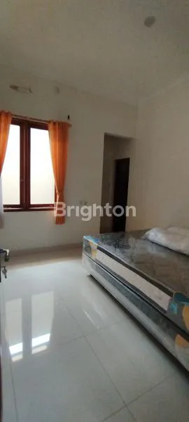 image RUMAH FULLY-FURNISHED SIAP HUNI DI JL. BUNGA-BUNGA, LOWOKWARU MALANG (3)