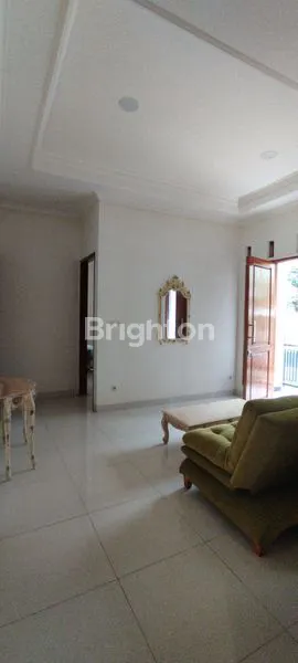 image RUMAH FULLY-FURNISHED SIAP HUNI DI JL. BUNGA-BUNGA, LOWOKWARU MALANG (2)