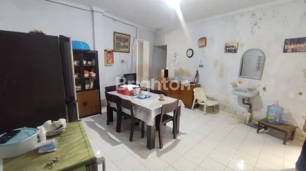 image HANYA INI!!! RUMAH LUAS KONDISI ISTIMEWA DI TENGAH KOTA SOLO BANGET !! (5)