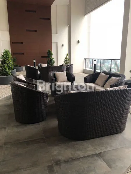 image APARTEMEN MEWAH 2 KAMAR FULLY-FURNISHED DI CASA DE PARCO BSD TANGERANG (4)