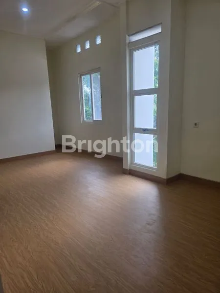 image RUMAH BARU SELESAI RENOV PENGEMBANGAN DI CLUSTER DARWIN GADING SERPONG TANGERANG (6)