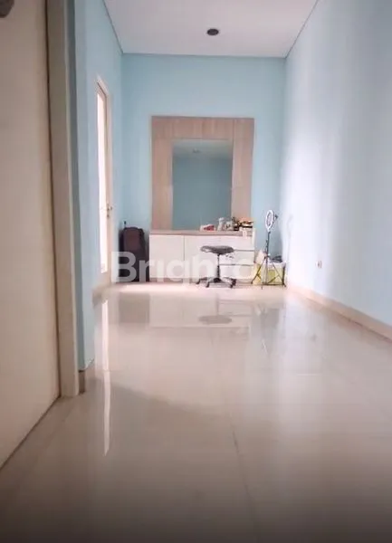 image RUMAH DI PERUM DHARMA INDAH REGENCY SURABAYA (3)