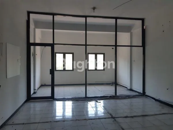 image RUKO 3 LANTAI DIKAWASAN ELIT (3)