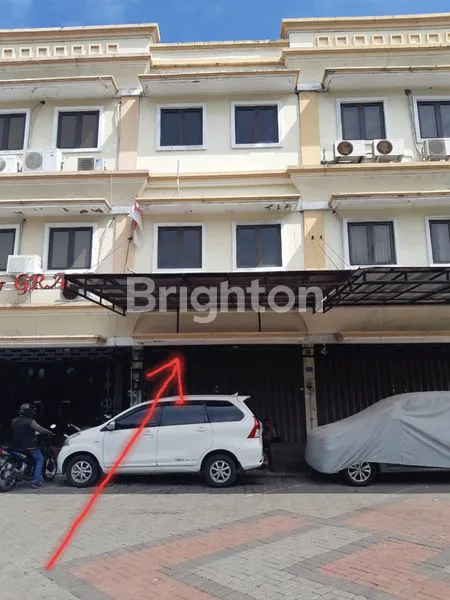 image RUKO 3 LANTAI DIKAWASAN ELIT (1)