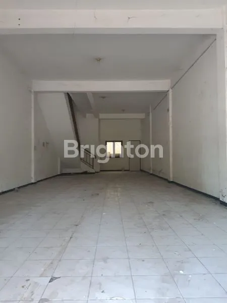 image RUKO 3 LANTAI DIKAWASAN ELIT (5)