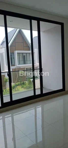 image DI JUAL RUMAH MODERN DI SUMMARECON BOGOR CLUSTER PINEWOOD, DEKAT GERBANG TOL SELATAN (TOL JAGORAWI) HANYA SEKITAR 3-7 MENIT, 20 MENIT KE STASIN BOGOR PERJALANAN DENGAN MOBIL, DEKAT TERMINAL BARANANGSIANG 15 MENIT (8)