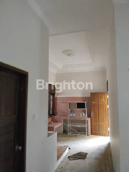 image RUMAH BESAR DANGAN HALAMAN LUAS  (4)