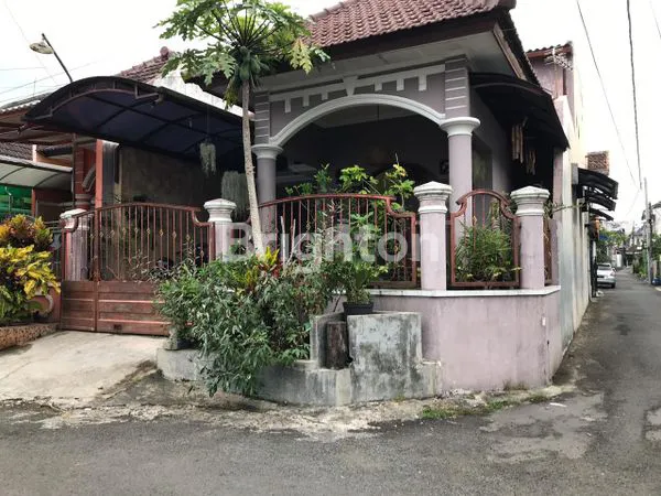 image RUMAH DI KEMANGI KOTA MALANG (6)