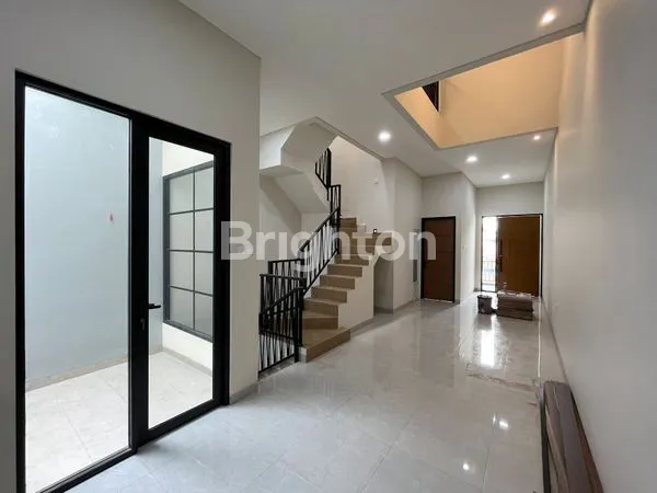 image RUMAH BARU BANGUNAN MANDIRI  3 LANTAI – TOMANG, JAKARTA BARAT (5)