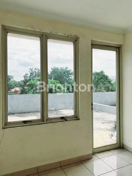 image RUKO LUAS & SIAP USAHA – 3 MENIT KE TOL JORR, AEON, & STASIUN TANJUNG BARAT! (8)