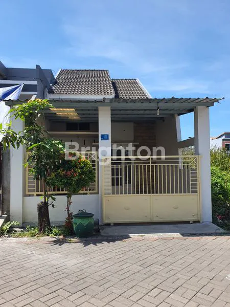 RUMAH 2KT, LT/LB 100, DEKAT UPN & POLTEK