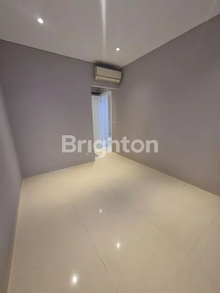 image RUMAH MEWAH FULLY-FURNISHED DI CLUSTER ARUNA, ALAM SUTERA (4)