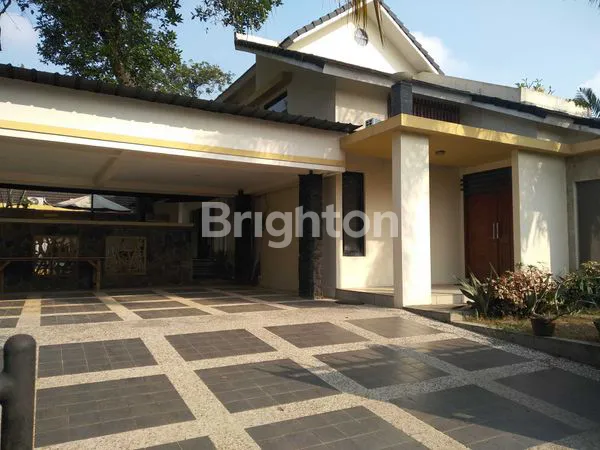 image RUMAH ELITE CANTIK  SIAP HUNI (1)
