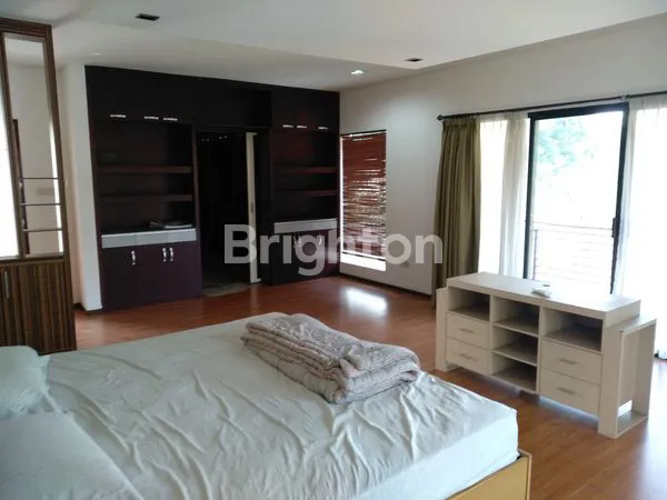image RUMAH ELITE CANTIK  SIAP HUNI (6)