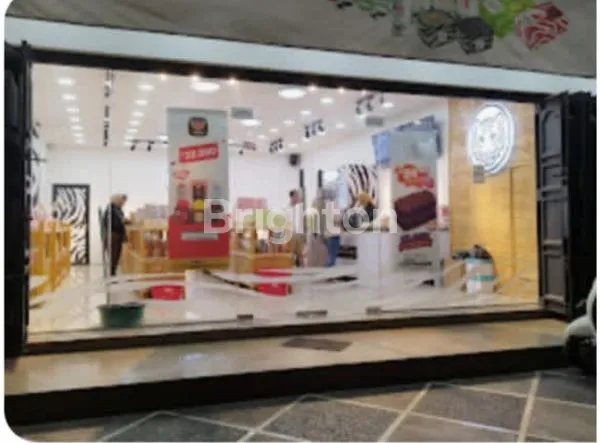 RUKO 3 LANTAI, LOKASI STRATEGIS DI DURI KOSAMBI, JAKARTA BARAT.