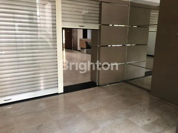 image RUMAH LUAS COCOK UNTUK KANTOR-RESTAURANT-CAFE AREA STRATEGIS PUSAT KOTA MALANG AREA KLOJEN (8)