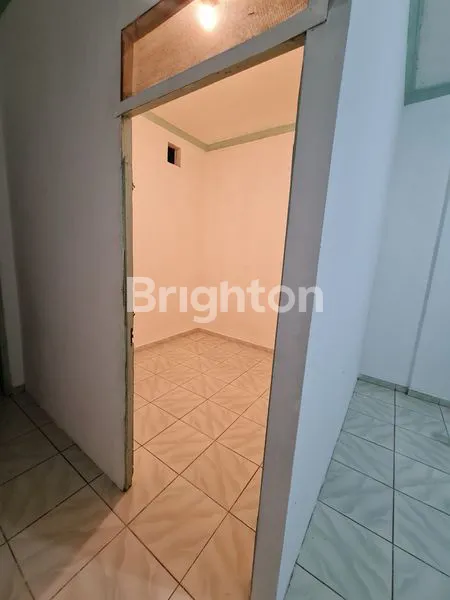 image RUKO SIAP HUNI 3 LANTAI JELAMBAR (5)